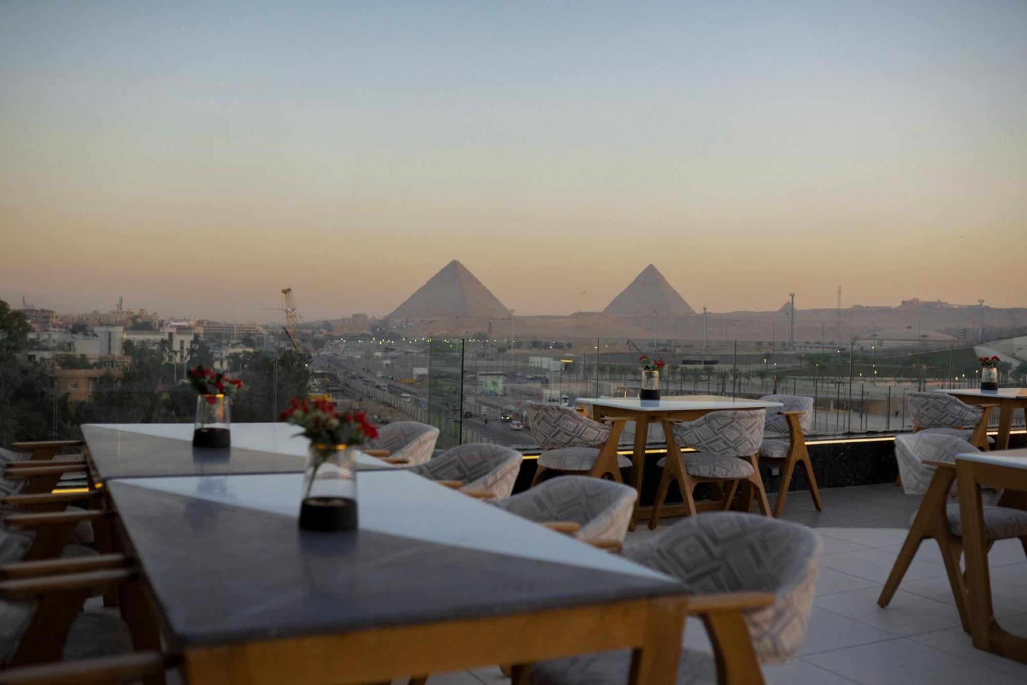 Royal Great Pyramid Inn Kafr Ghatati 外观 照片