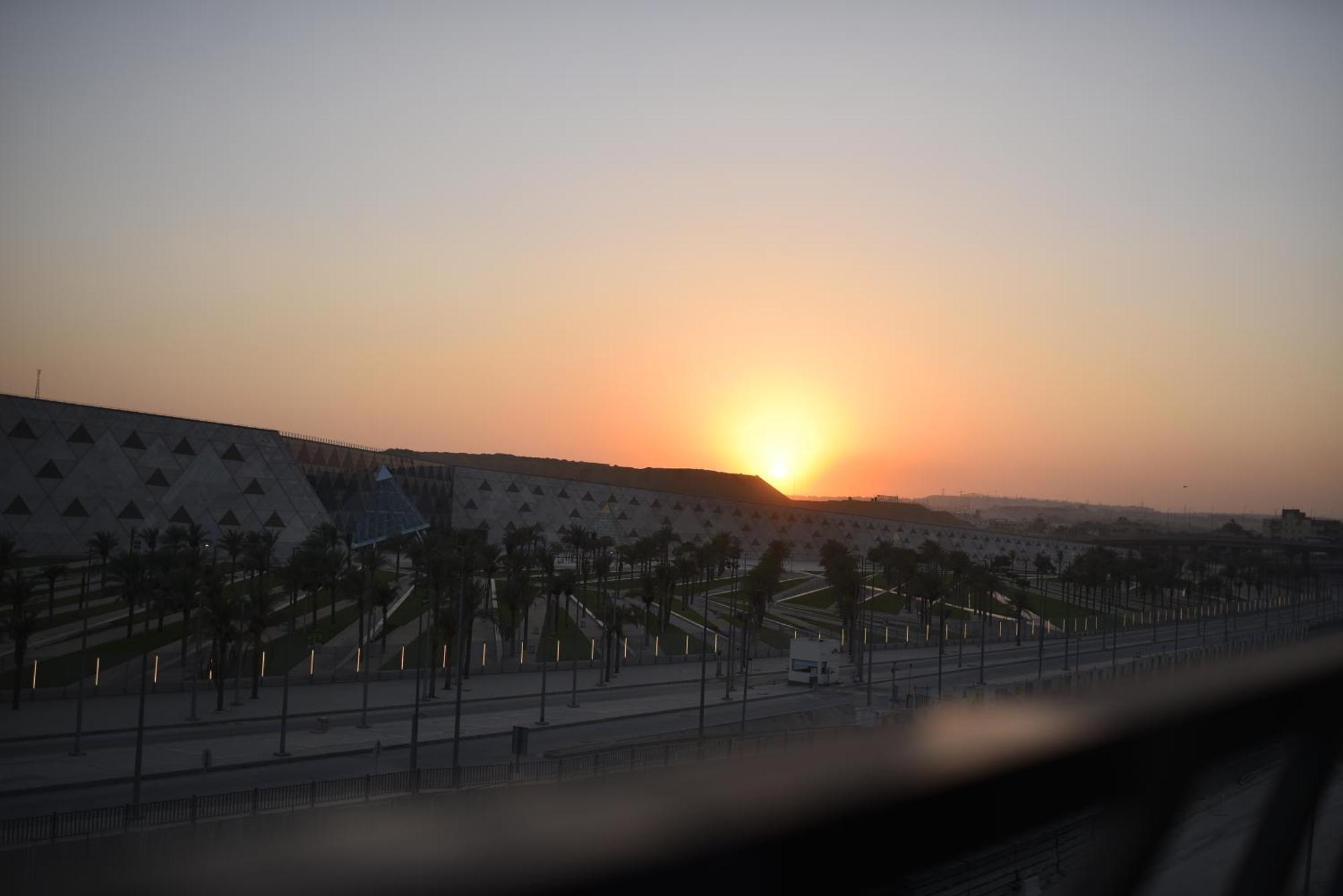 Royal Great Pyramid Inn Kafr Ghatati 外观 照片
