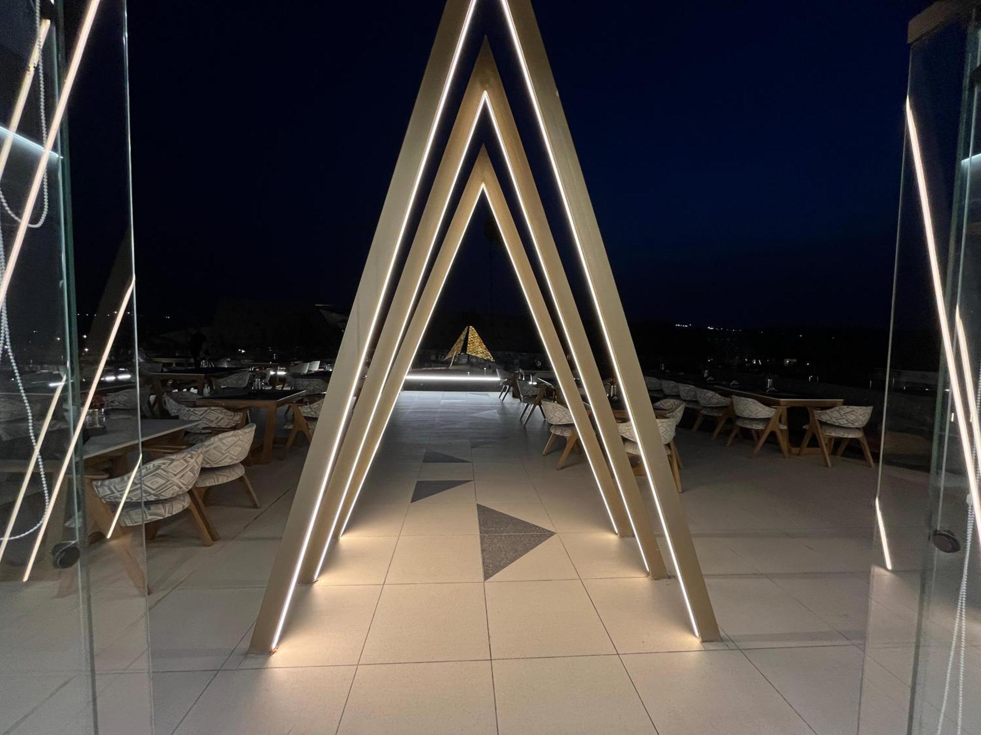 Royal Great Pyramid Inn Kafr Ghatati 外观 照片