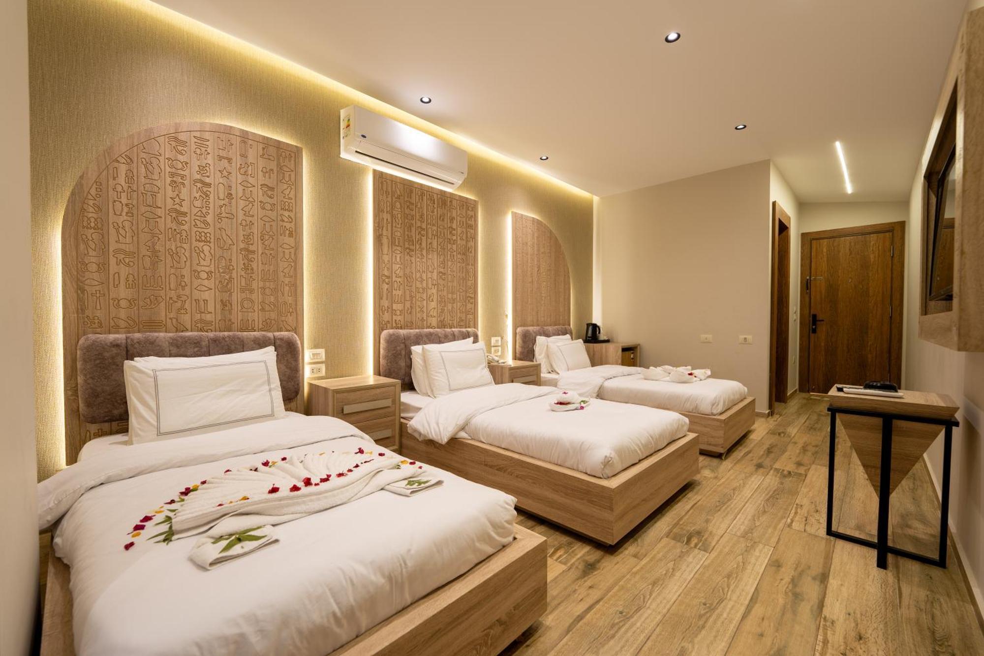Royal Great Pyramid Inn Kafr Ghatati 外观 照片