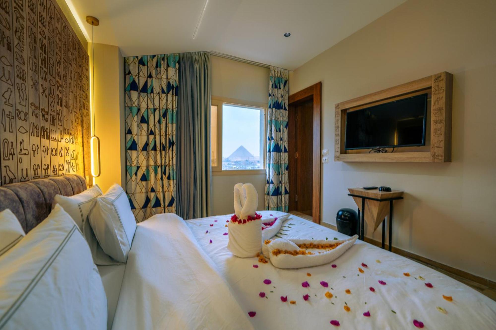 Royal Great Pyramid Inn Kafr Ghatati 外观 照片