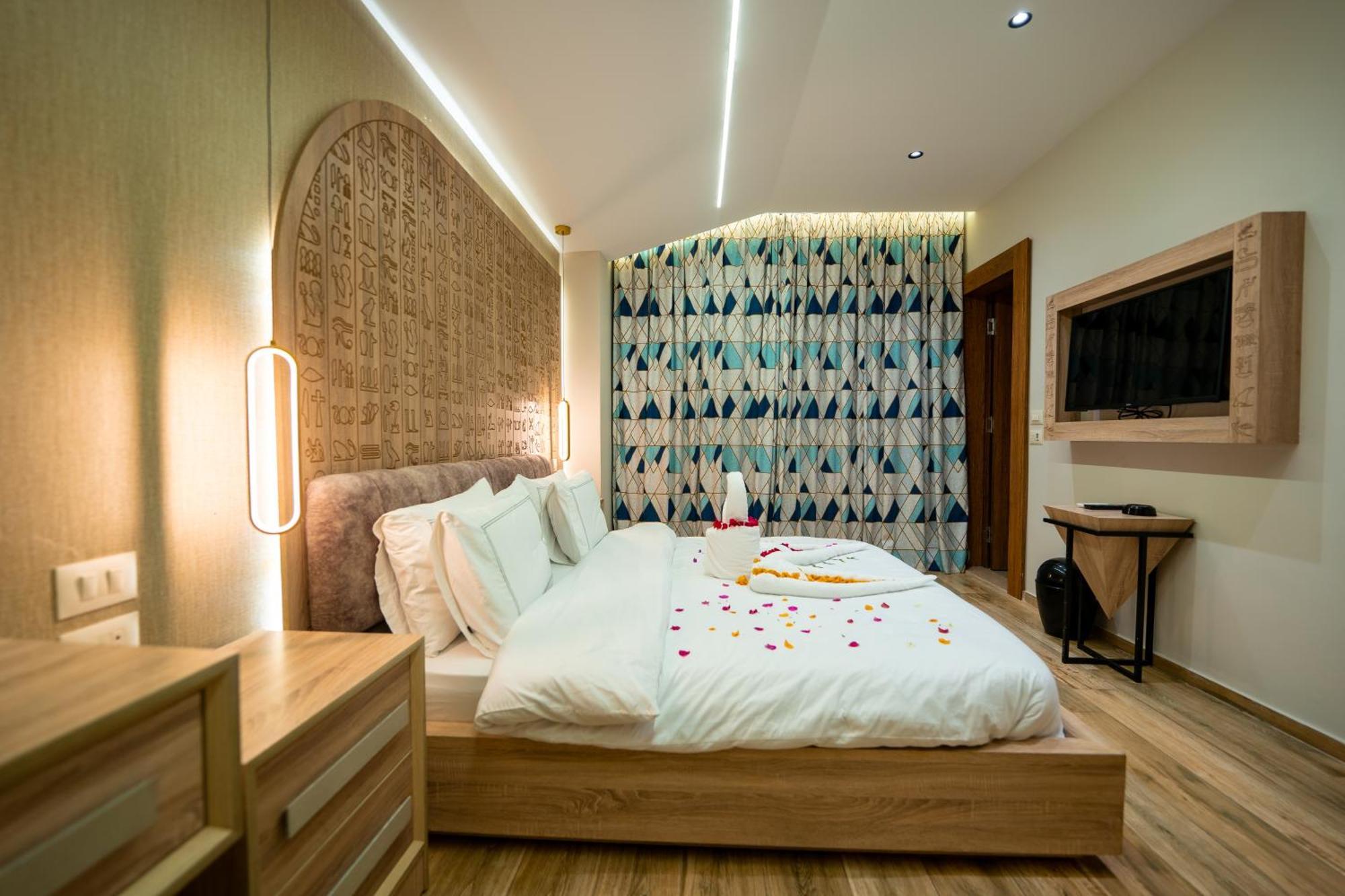 Royal Great Pyramid Inn Kafr Ghatati 外观 照片