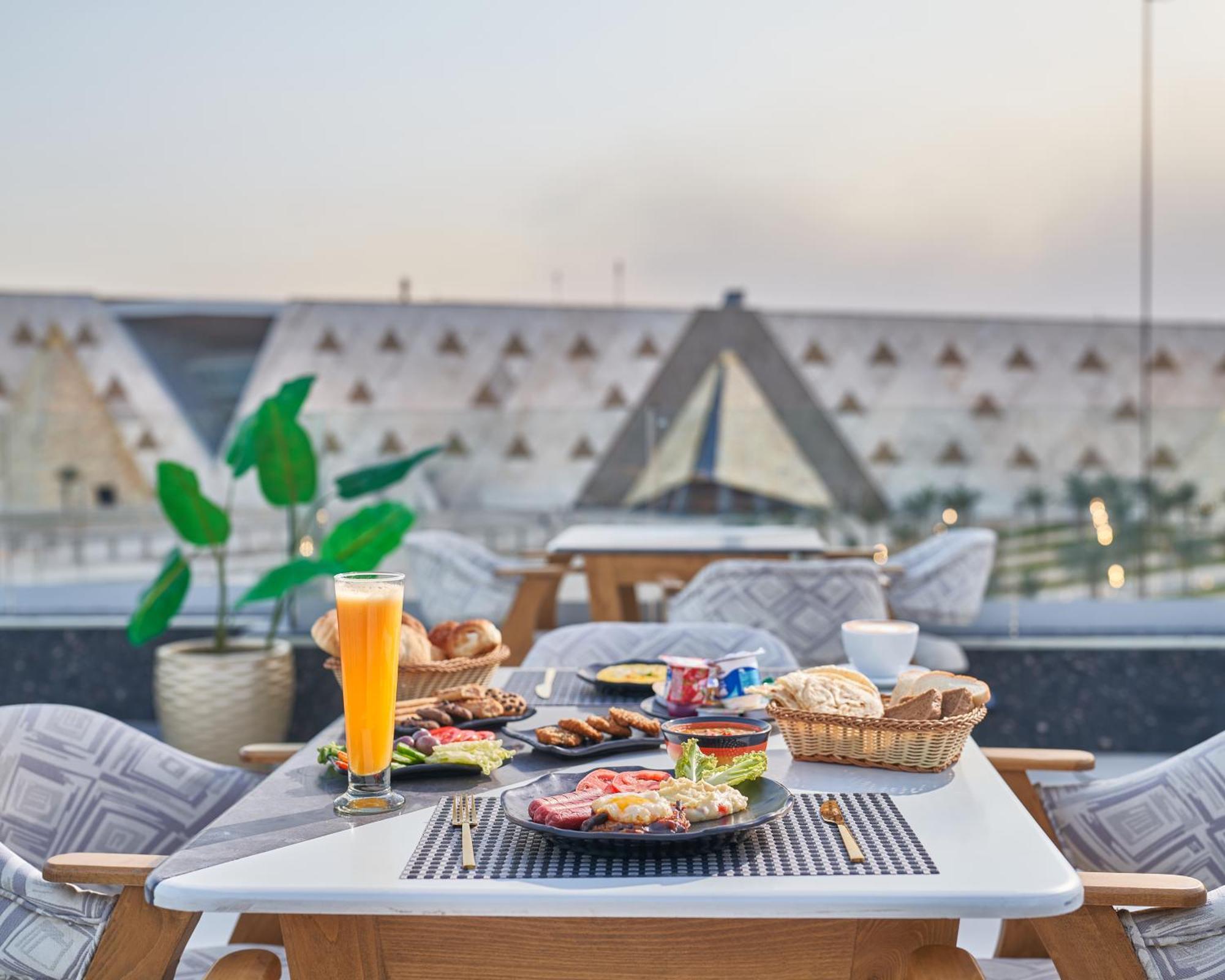 Royal Great Pyramid Inn Kafr Ghatati 外观 照片